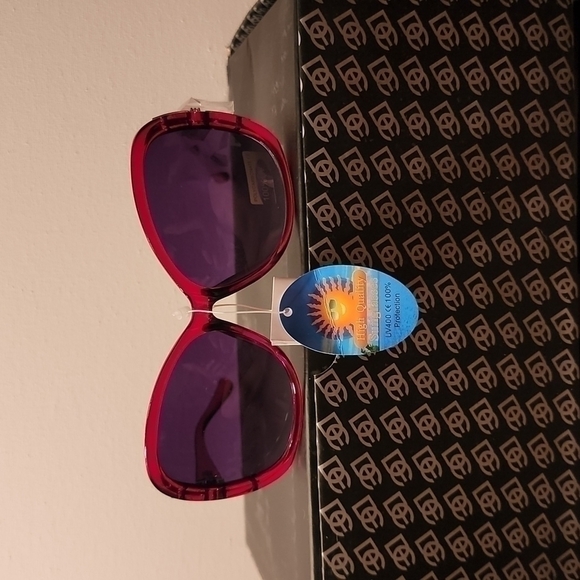 Designer sunglasses - Picture 1 of 10